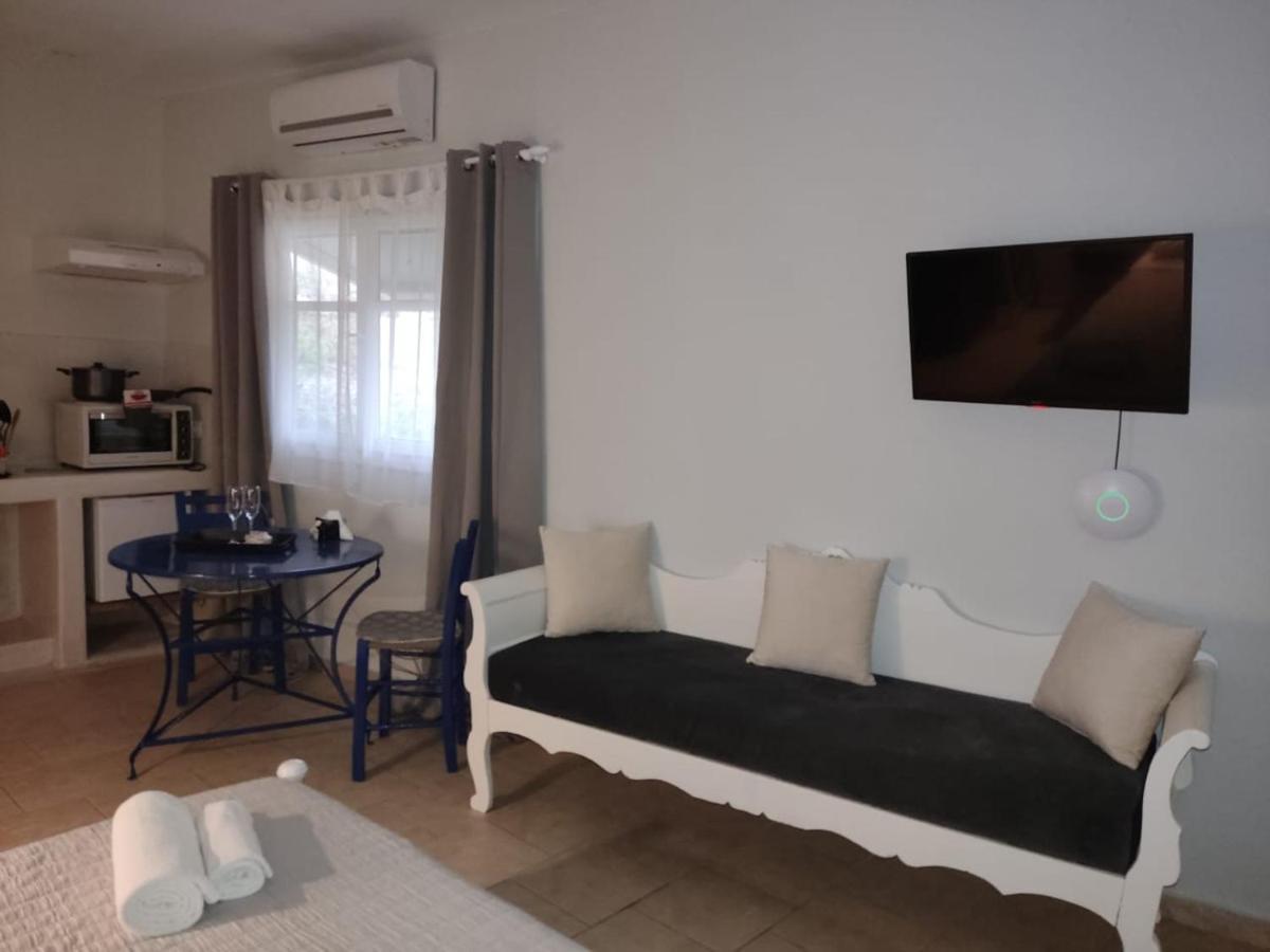 Kampanelia Village Suites Fira  Exterior photo