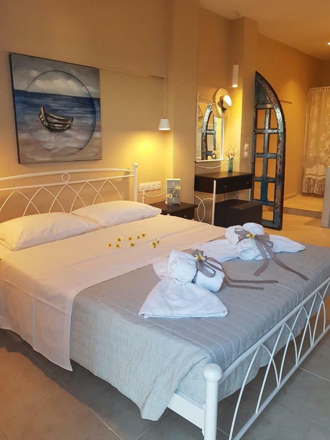 Kampanelia Village Suites Fira  Exterior photo